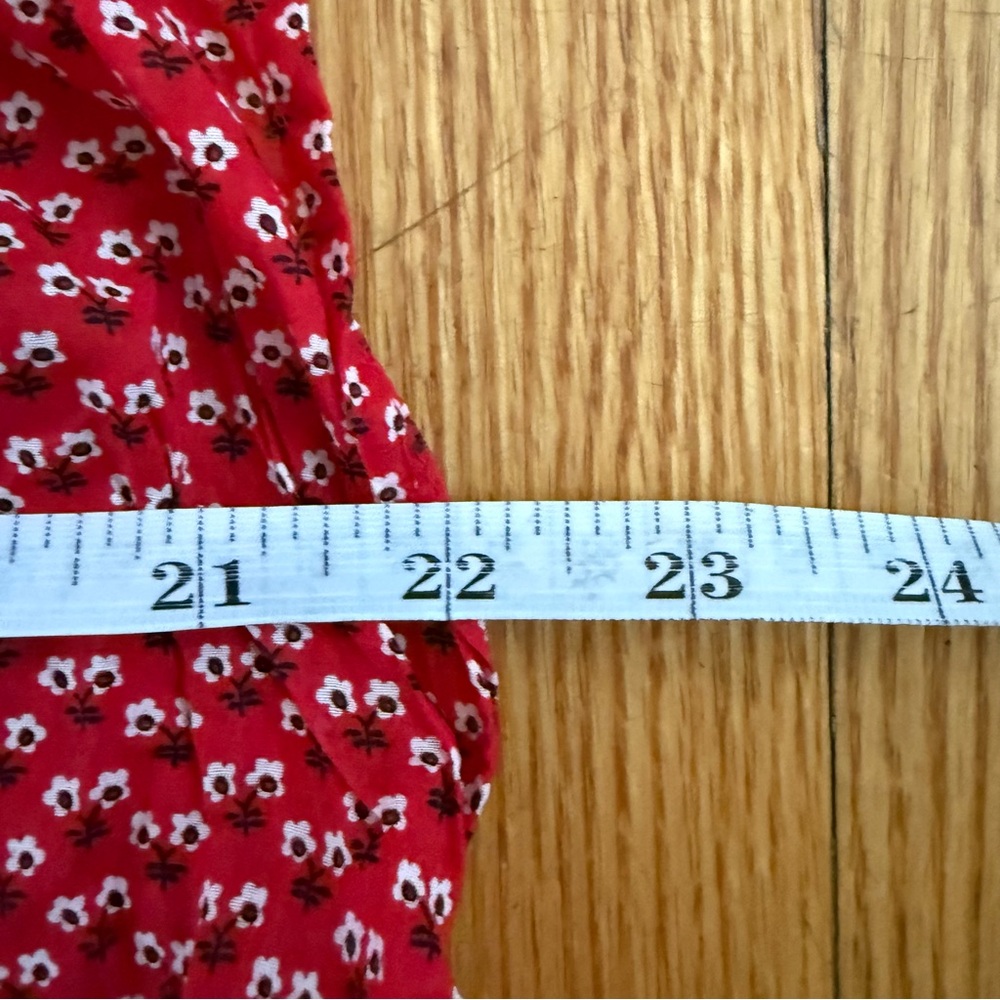 J Crew Flutter Sleeve Red Tiny Floral Print Top Small - Picture 5 of 6